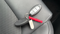 Nissan Qashqai 1.3 DiG-T Tekna 5dr Petrol Hatchback